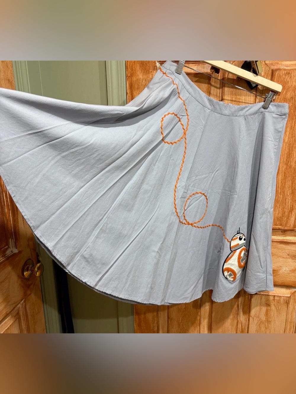 Her Universe BB-8 Star Wars Poodle Skirt XXL - Picture 2 of 9